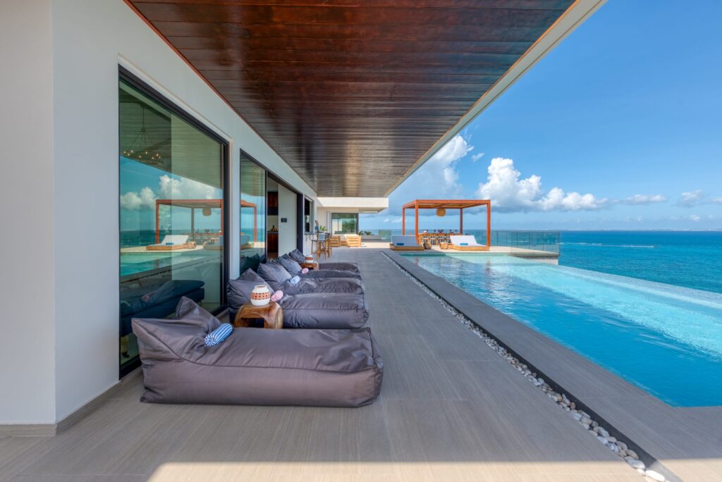 utnm6kyqadknwberr3e4 (1)